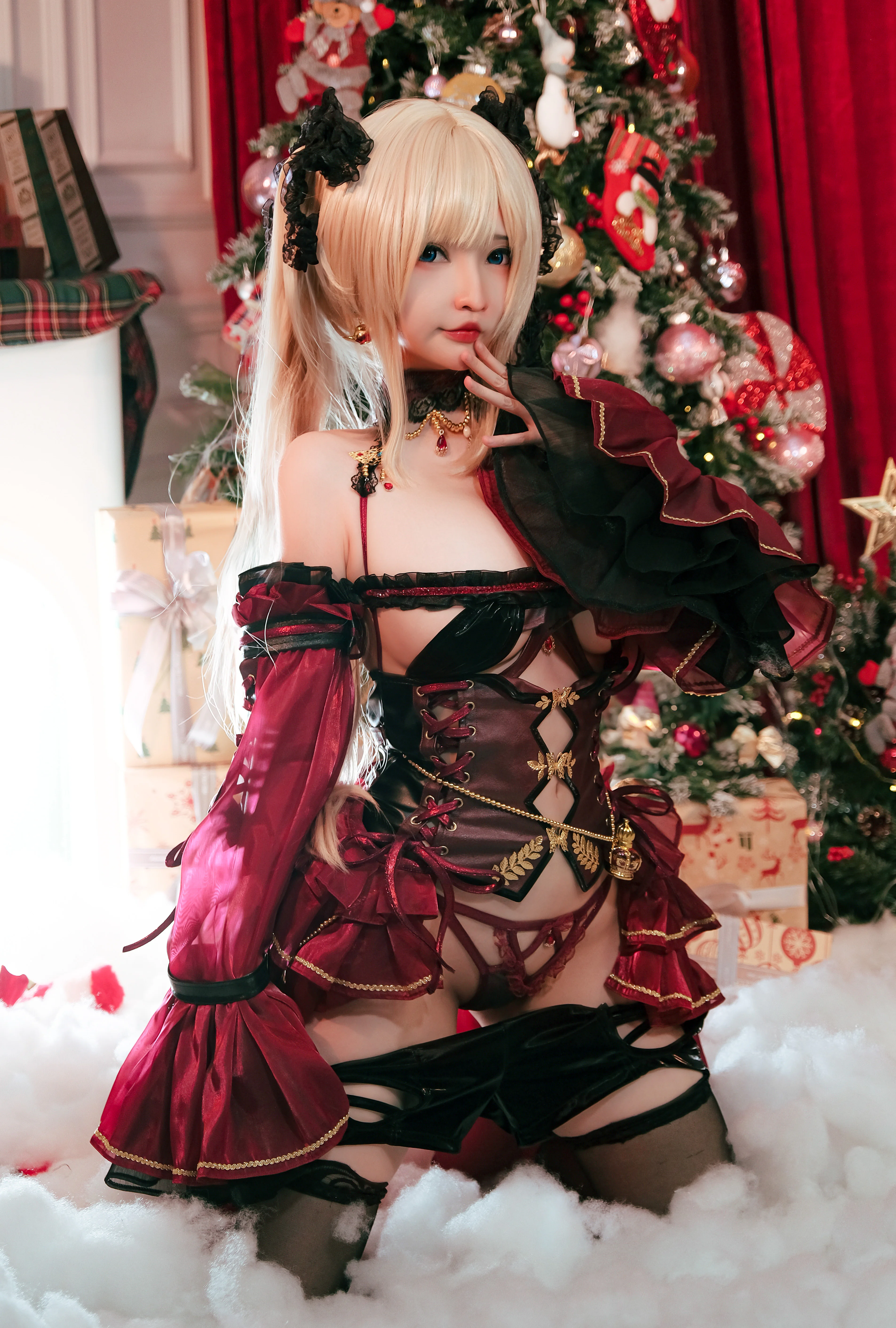 Potato Godzilla新作《Marie Rose Xmas》：完美曲线点燃节日气氛