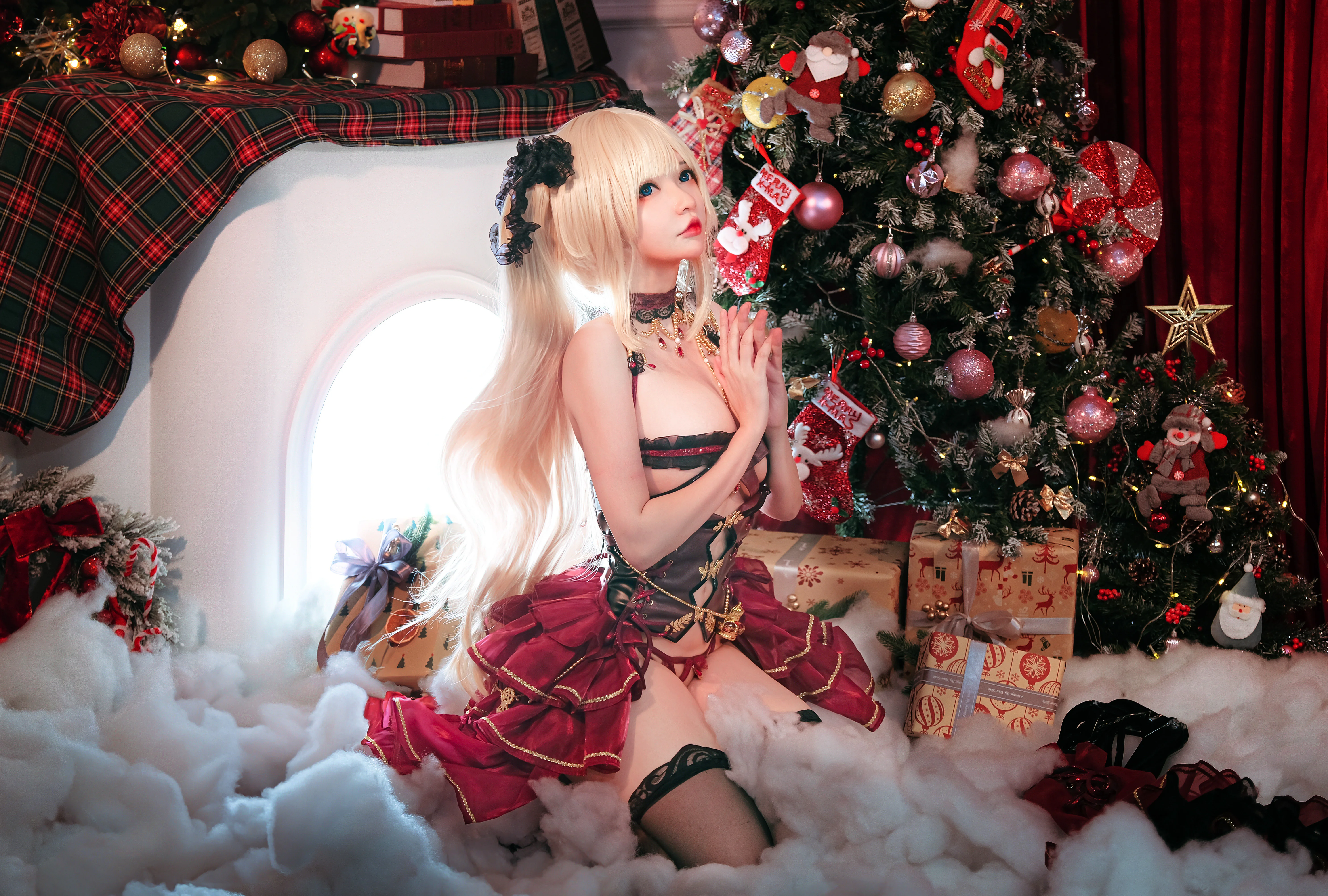 Potato Godzilla新作《Marie Rose Xmas》：完美曲线点燃节日气氛